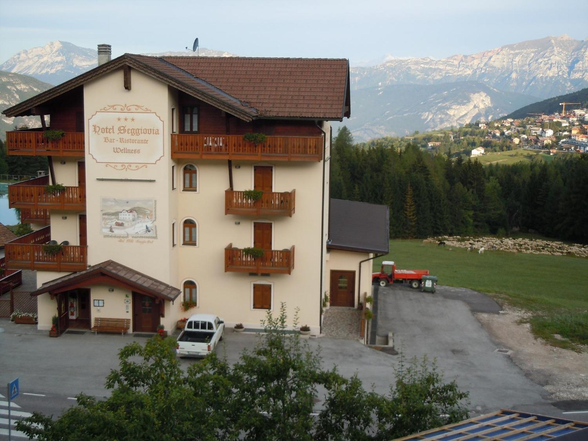 Hotel Seggiovia Folgaria Luaran gambar