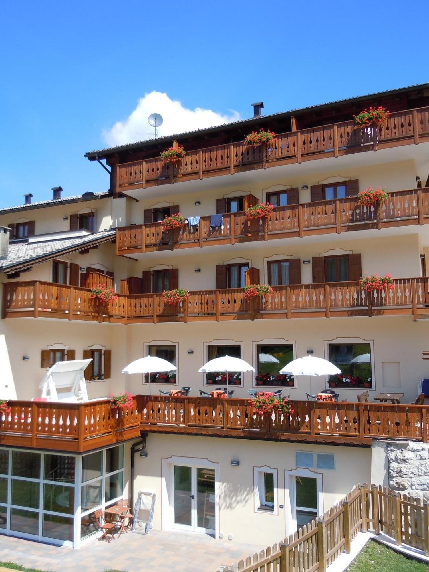 Hotel Seggiovia Folgaria Luaran gambar