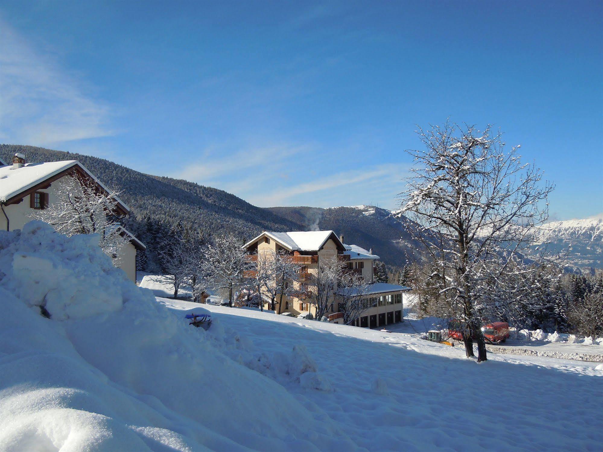 Hotel Seggiovia Folgaria Luaran gambar